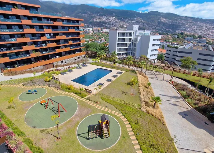 Lux By Lovelystay Διαμέρισμα Φουνκάλ