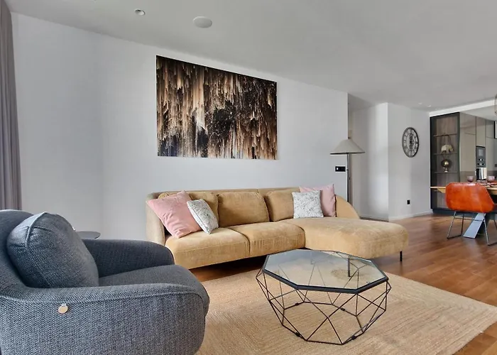 Διαμέρισμα Lux By Lovelystay *